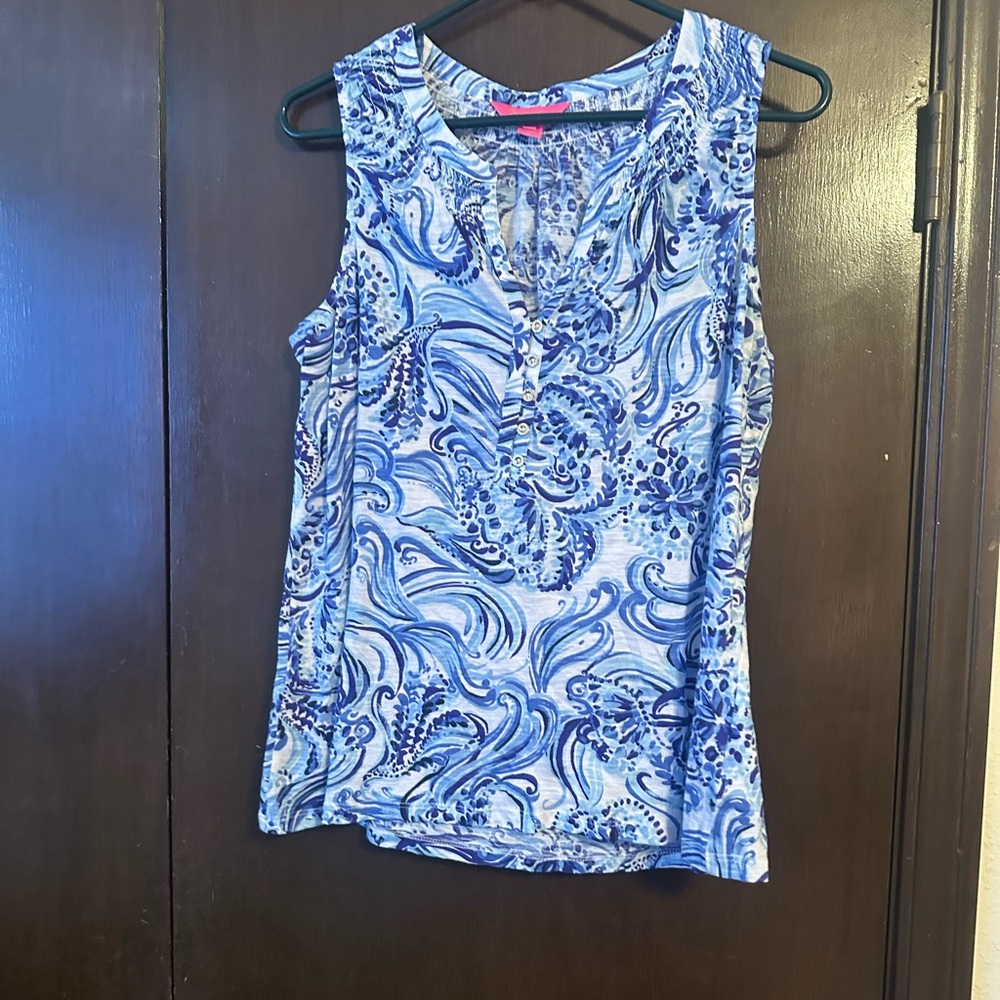 Lily Pulitzer size large top in excellent condition